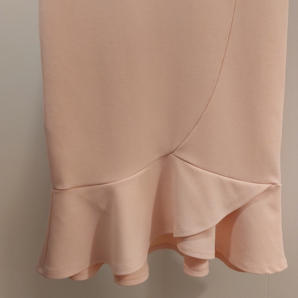 🌸 Light Pink Dress with Ruffle 🌸 - Picture 3 of 5